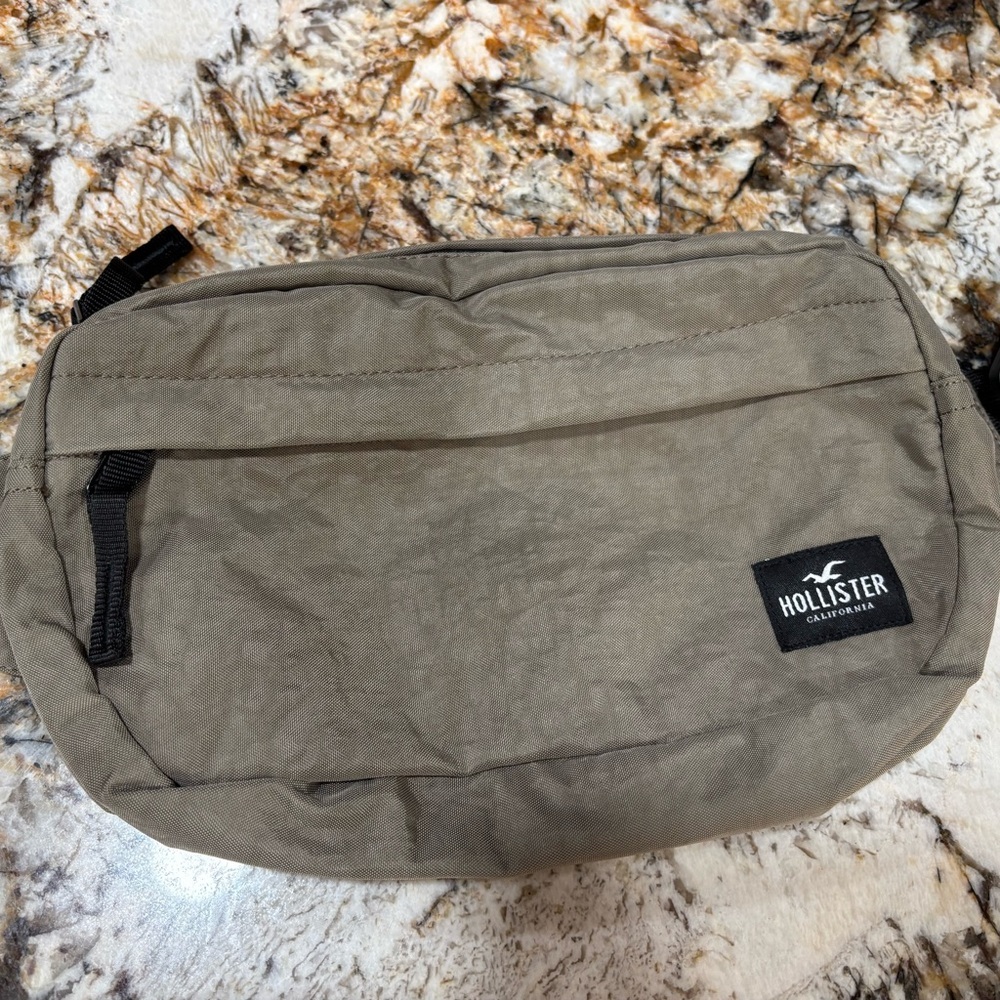 Hollister Men's Tan Waist Bag NWOT